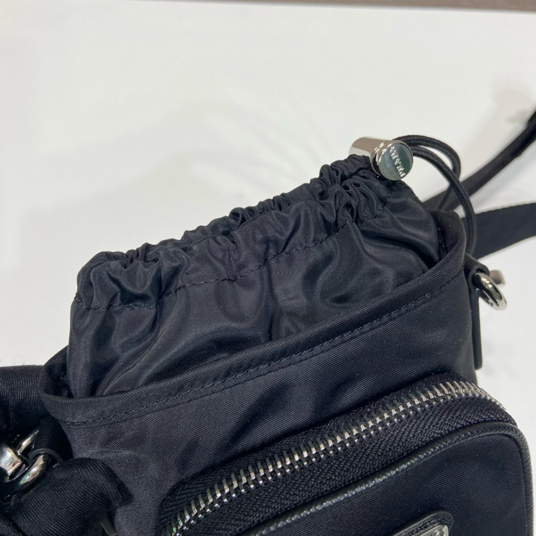 Prada Re-Nylon Phone Case Bag - Black Fabric Crossbody with Adjustable Strap 7 i1752998011088 589 0 5