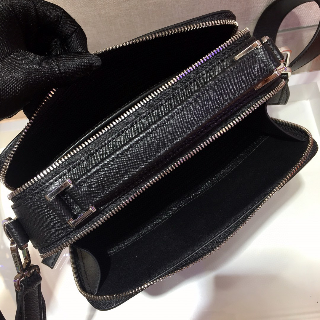Prada Saffiano Leather Messenger Bag - Stylish & Functional Design 8 i1753775492103 9624 0 7