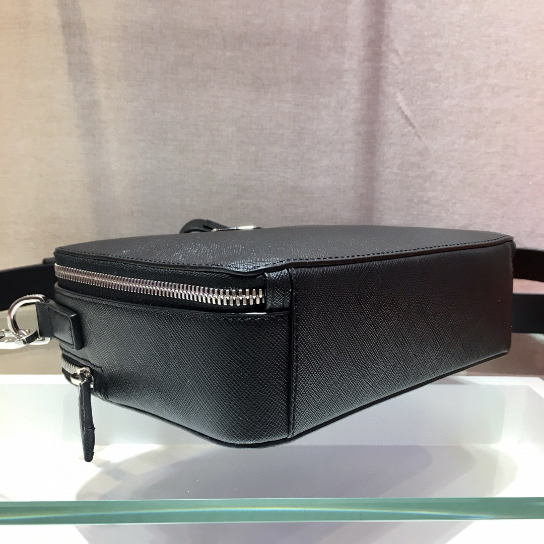 Prada Saffiano Leather Messenger Bag - Stylish & Functional Design 6 i1753775493812 8487 0 5