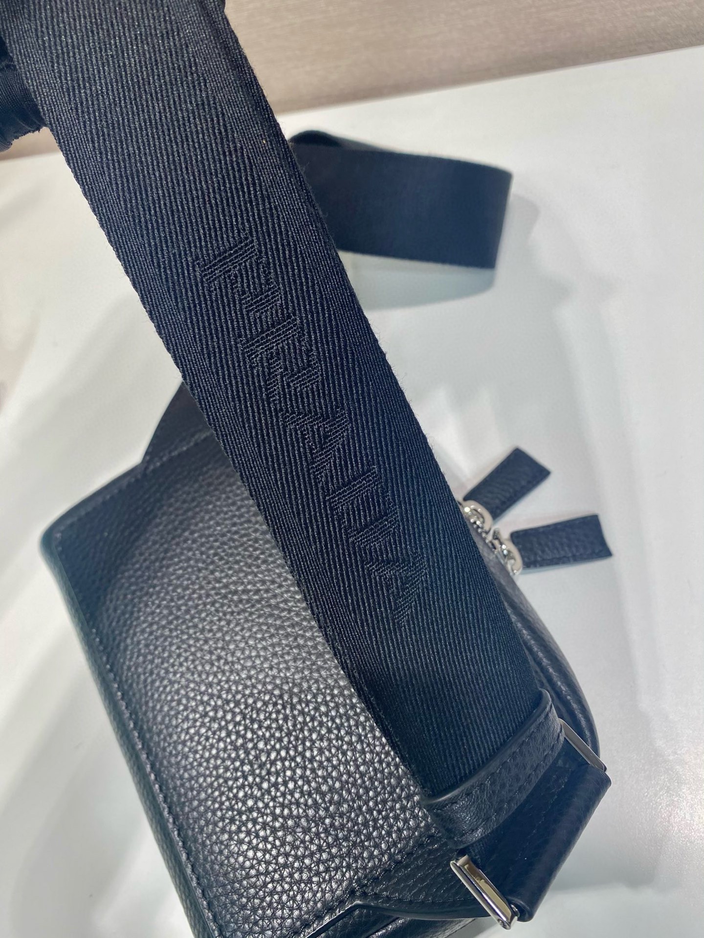 Prada Leather Shoulder Bag, Small Crossbody Bag, Adjustable Strap 6 i1754025139351 4077 0 5