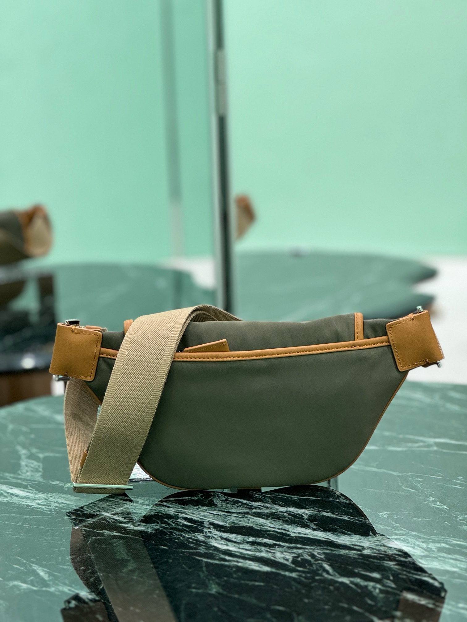 Prada Nylon Messenger Bag, Men's Chest Bag, Crossbody, Lightweight and Practical 5 i1754026127945 6929 0 3
