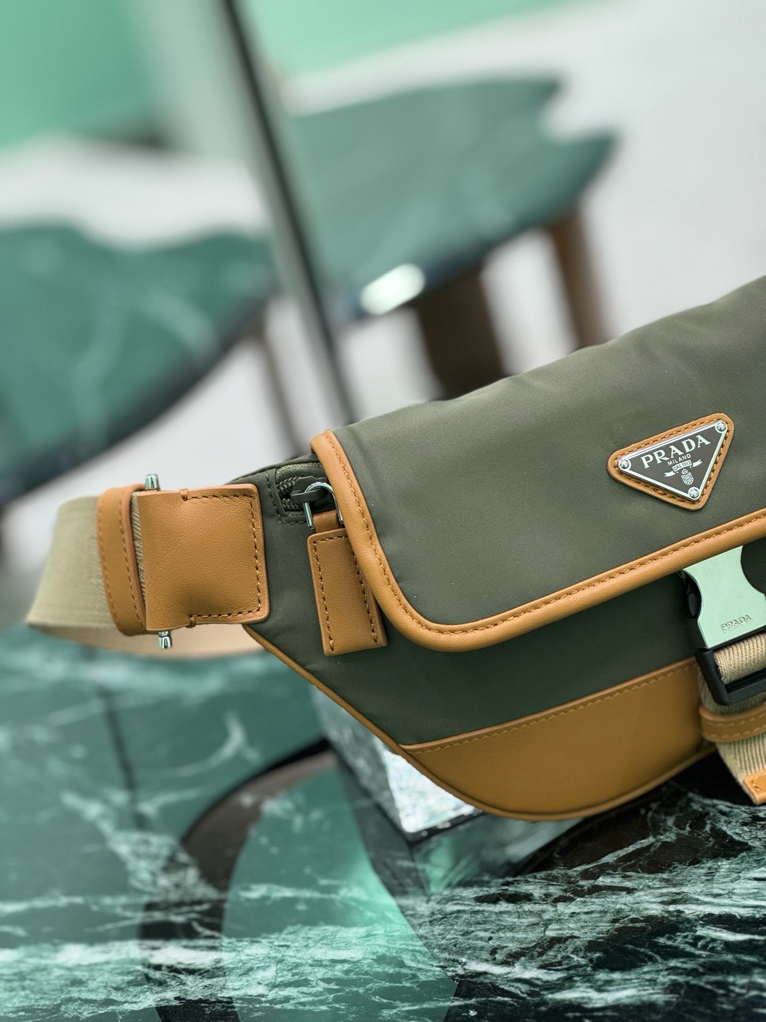Prada Nylon Messenger Bag, Men's Chest Bag, Crossbody, Lightweight and Practical 7 i1754026130206 1647 0 5