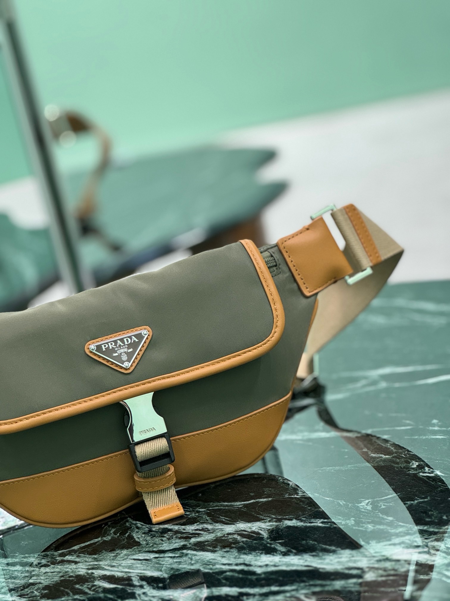 Prada Nylon Messenger Bag, Men's Chest Bag, Crossbody, Lightweight and Practical 4 i1754026130208 685 0 2