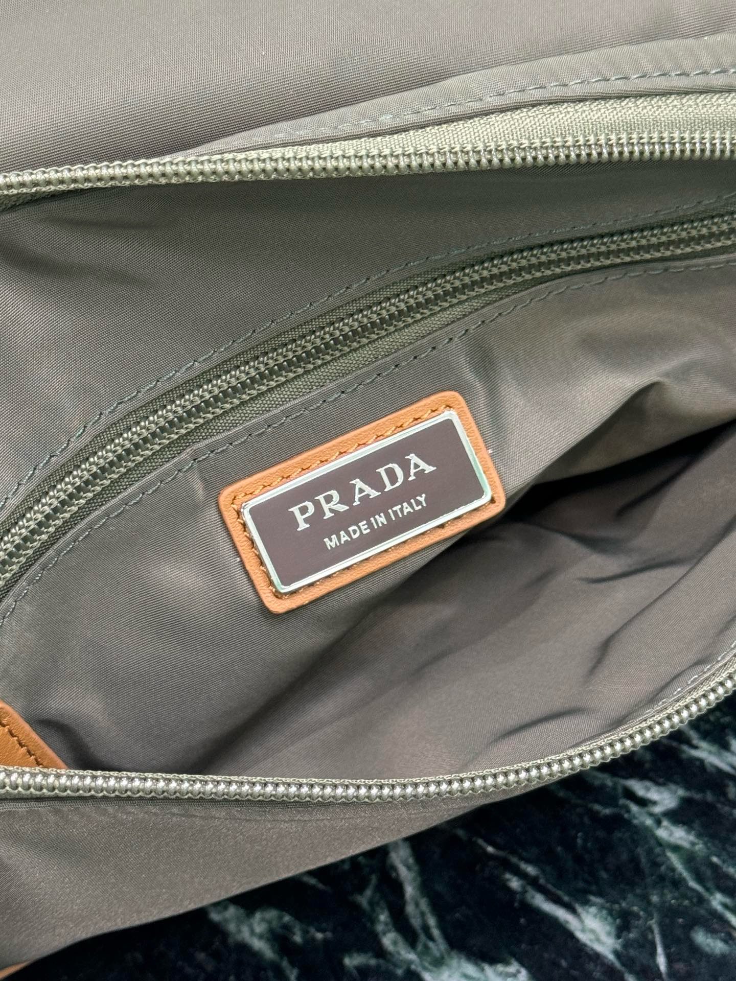 Prada Nylon Messenger Bag, Men's Chest Bag, Crossbody, Lightweight and Practical 10 i1754026130415 4175 0 8