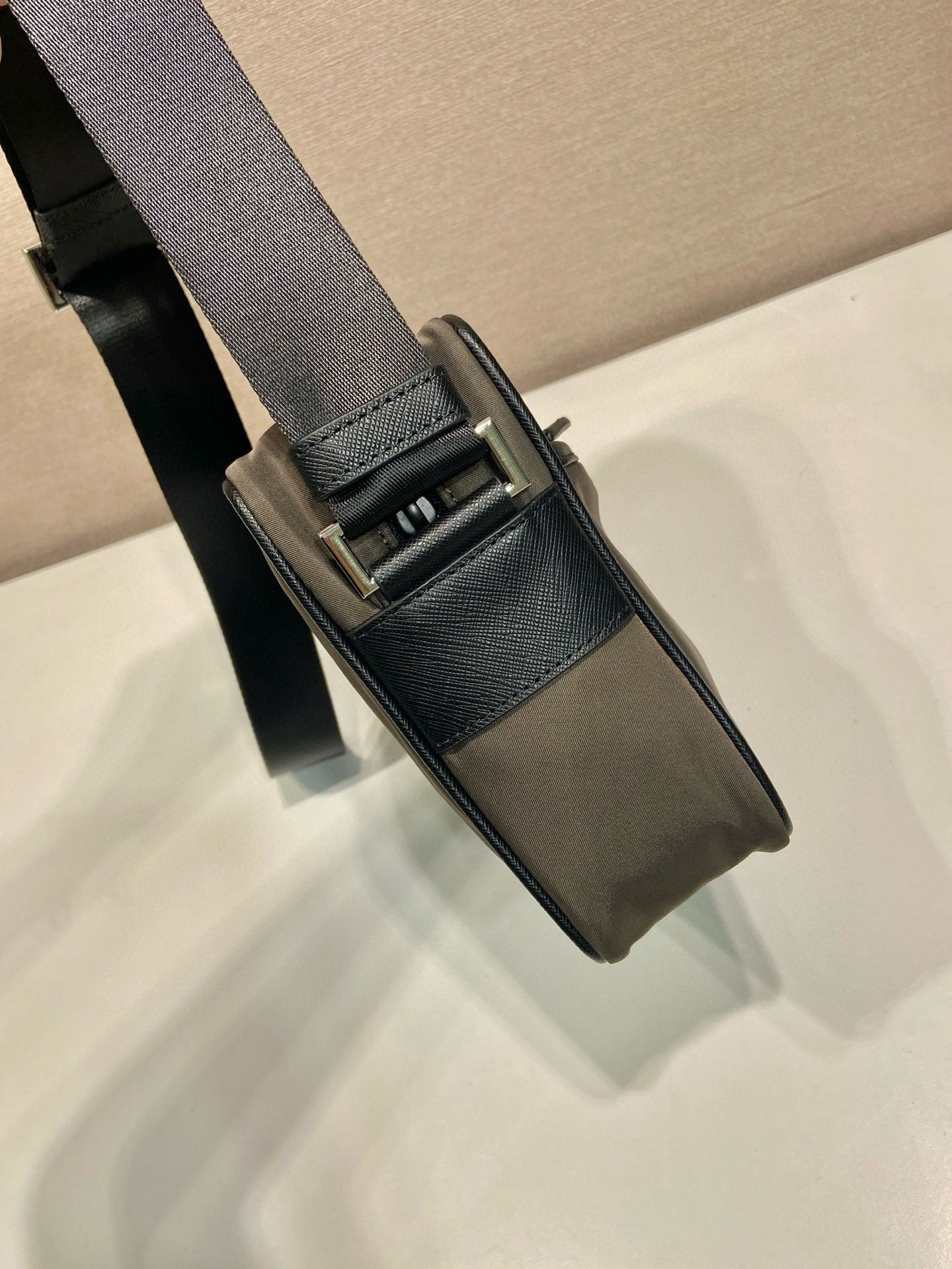 Prada Nylon Messenger Bag with Saffiano Leather Trim - Stylish & Practical 5 i1754026618326 1503 0 3