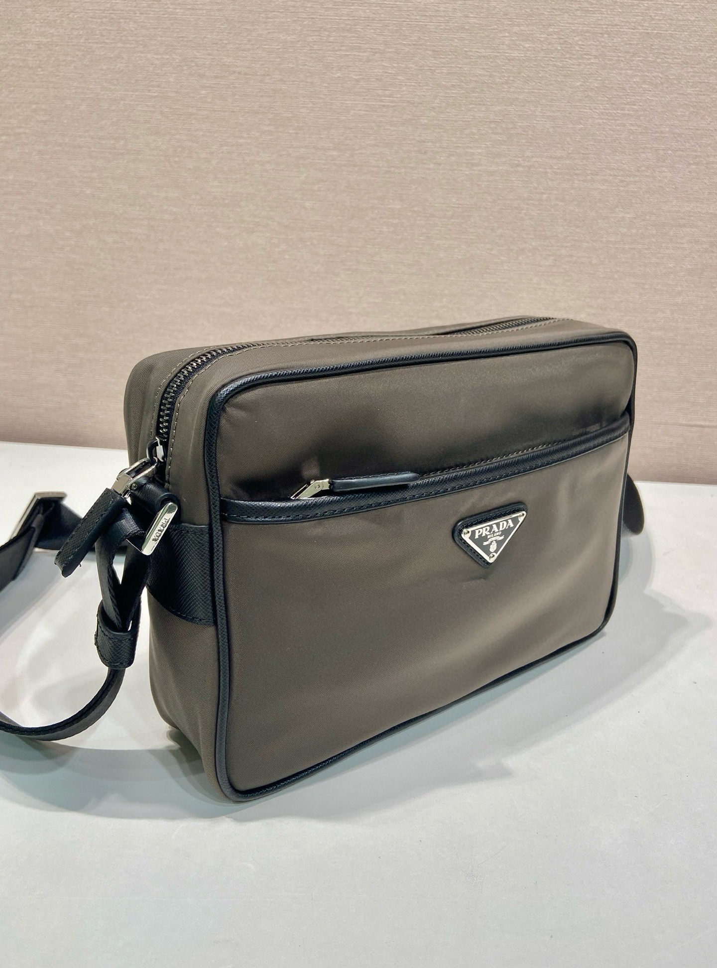 Prada Nylon Messenger Bag with Saffiano Leather Trim - Stylish & Practical 3 i1754026620828 9583 0 1