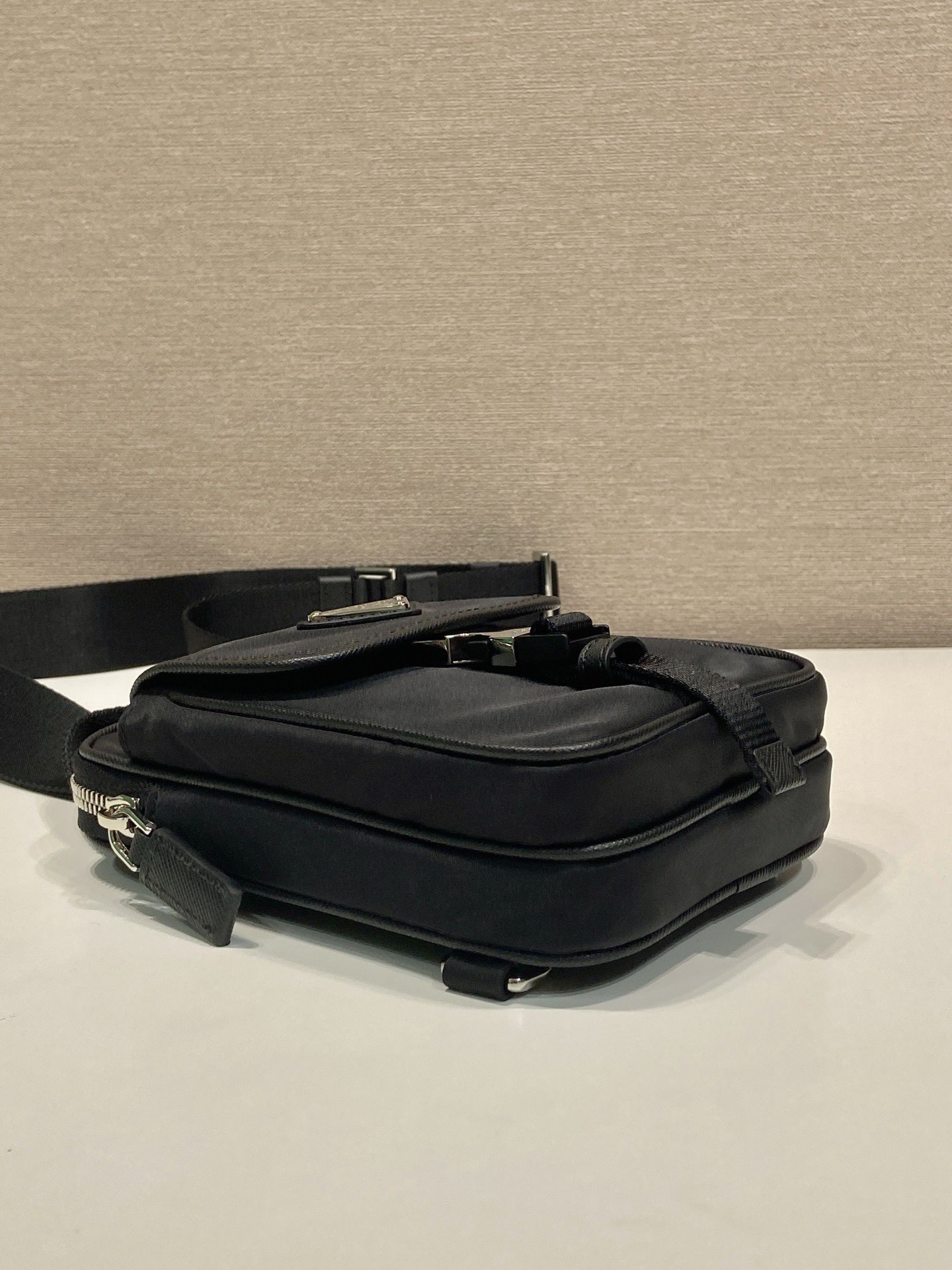 Prada Re-Nylon and Saffiano Leather Smart Phone Bag - Black 7 i1754124453826 6030 0 5
