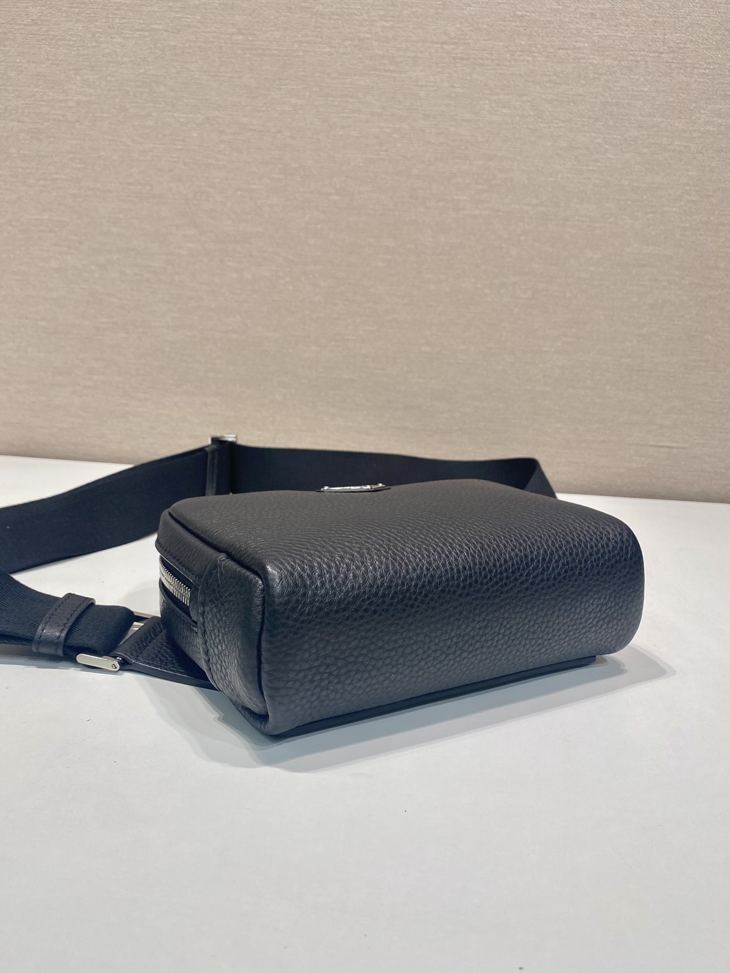 Prada Leather Messenger Bag - Sleek Design, Adjustable Strap, Spacious Interior 5 i1754554784727 5350 0 4
