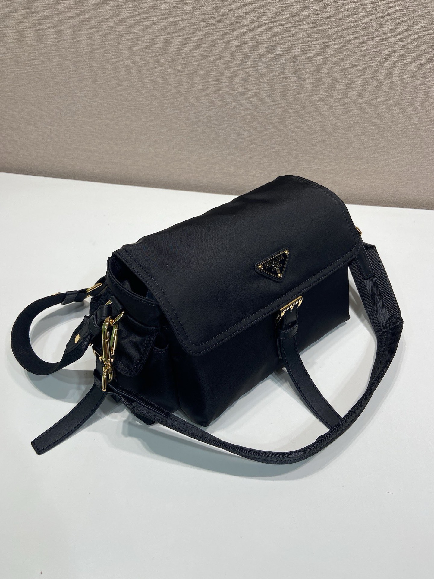 Prada Re-Nylon Small Messenger Bag, 1BD394- Versatile & Timeless Design 4 i1754567814134 1384 0 2