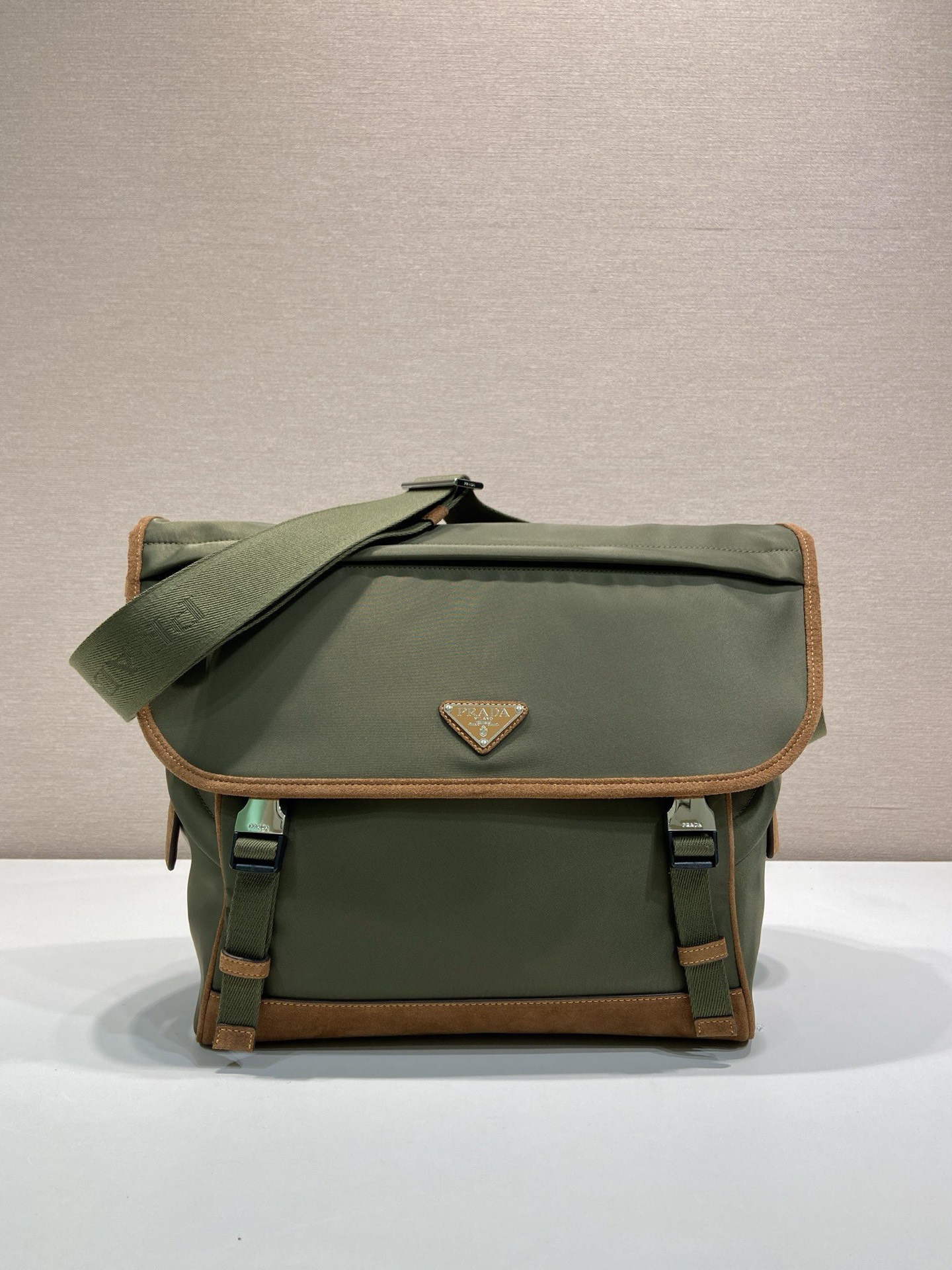 Prada Re-Nylon Messenger Bag Olive Green Leather Trim, 30x27.5x14.5cm 1 i1754639650881 1552 0 0