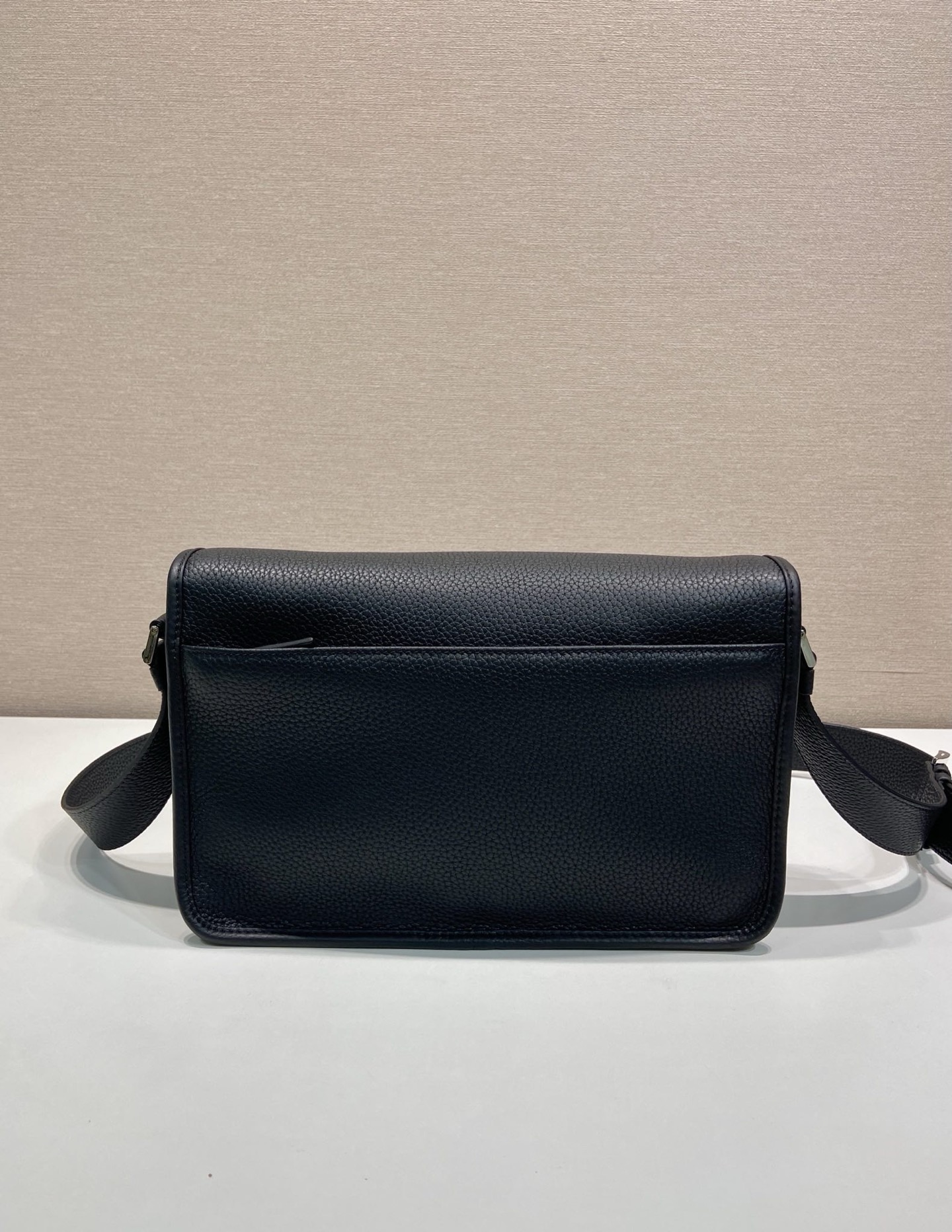 Prada Leather Messenger Bag - Stylish and Functional Shoulder Bag for Men 5 i1754639928200 7125 0 3