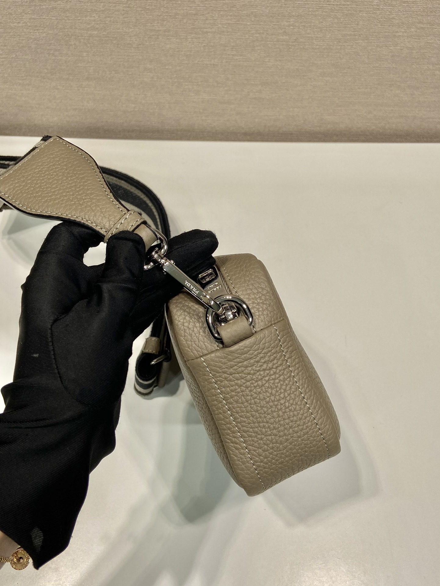 Prada 1BH192 Leather Crossbody Bag with Detachable Straps 5 i1755357091056 4494 0 4