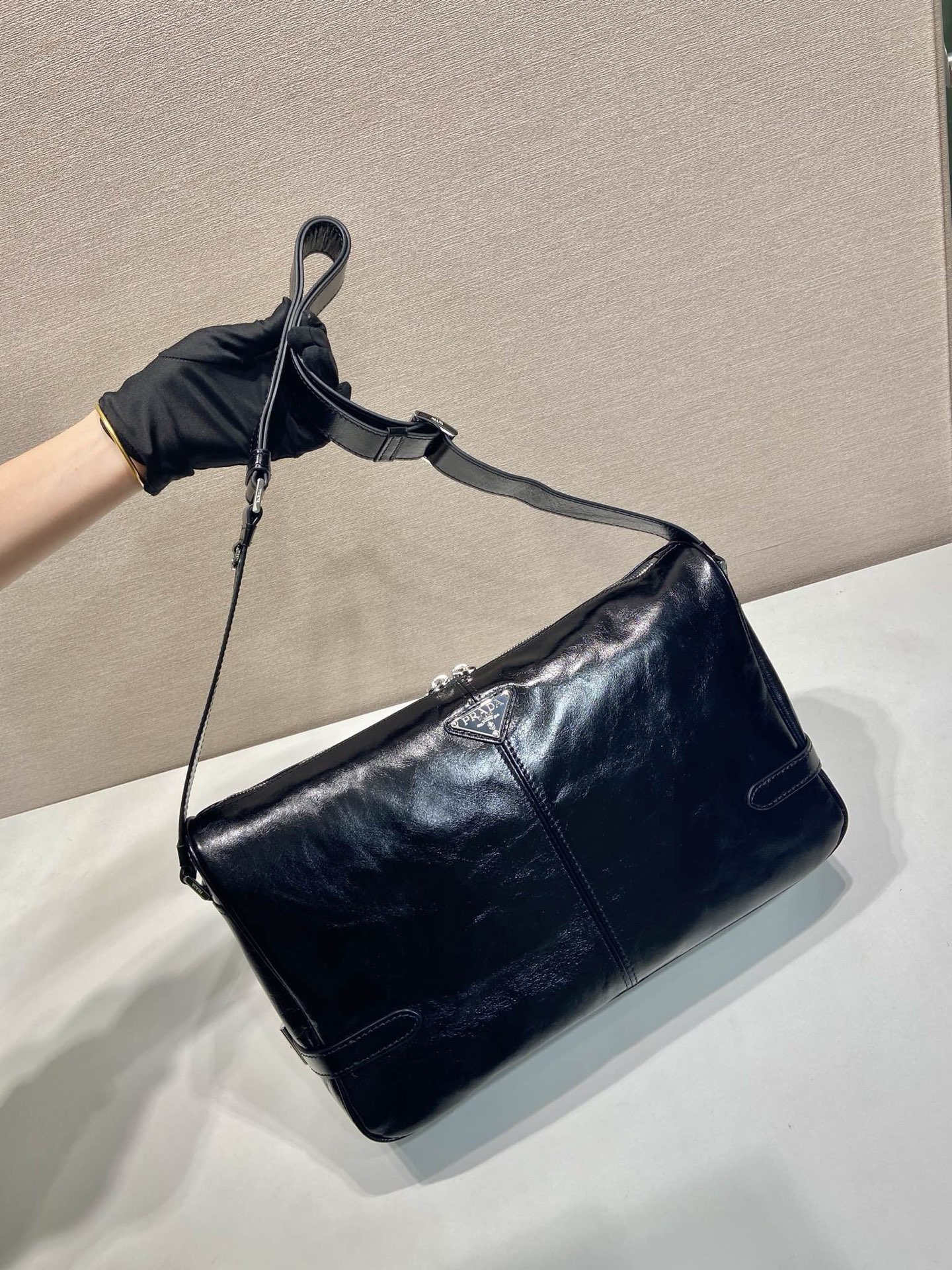 Prada 2VH187 Black Oil Waxed Leather Messenger Bag Crossbody 3 i1755680179752 5849 0 2