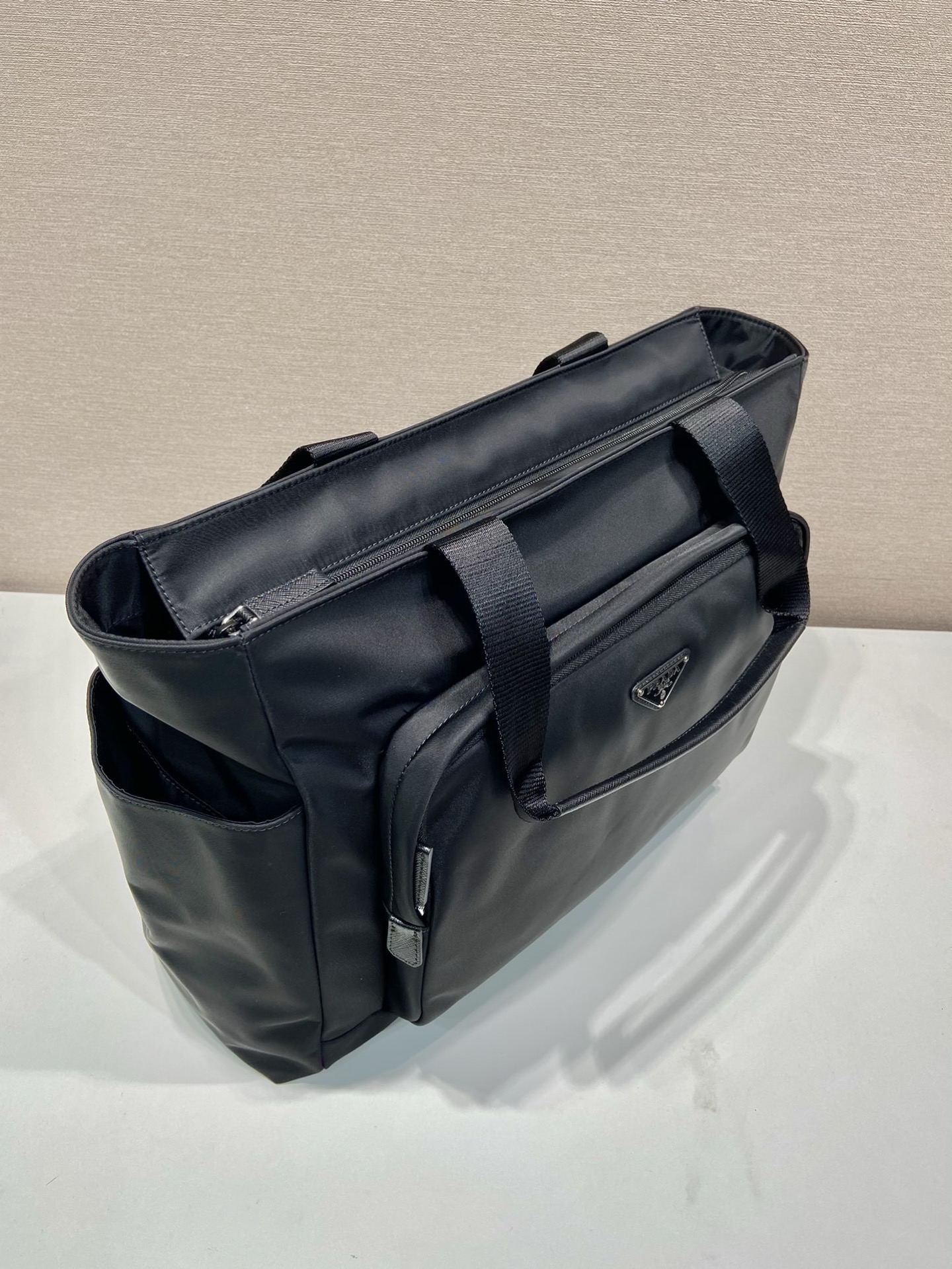 Prada Nylon Tote Bag - Versatile and Stylish Carryall (2VG097) 4 i1755748193164 752 0 2