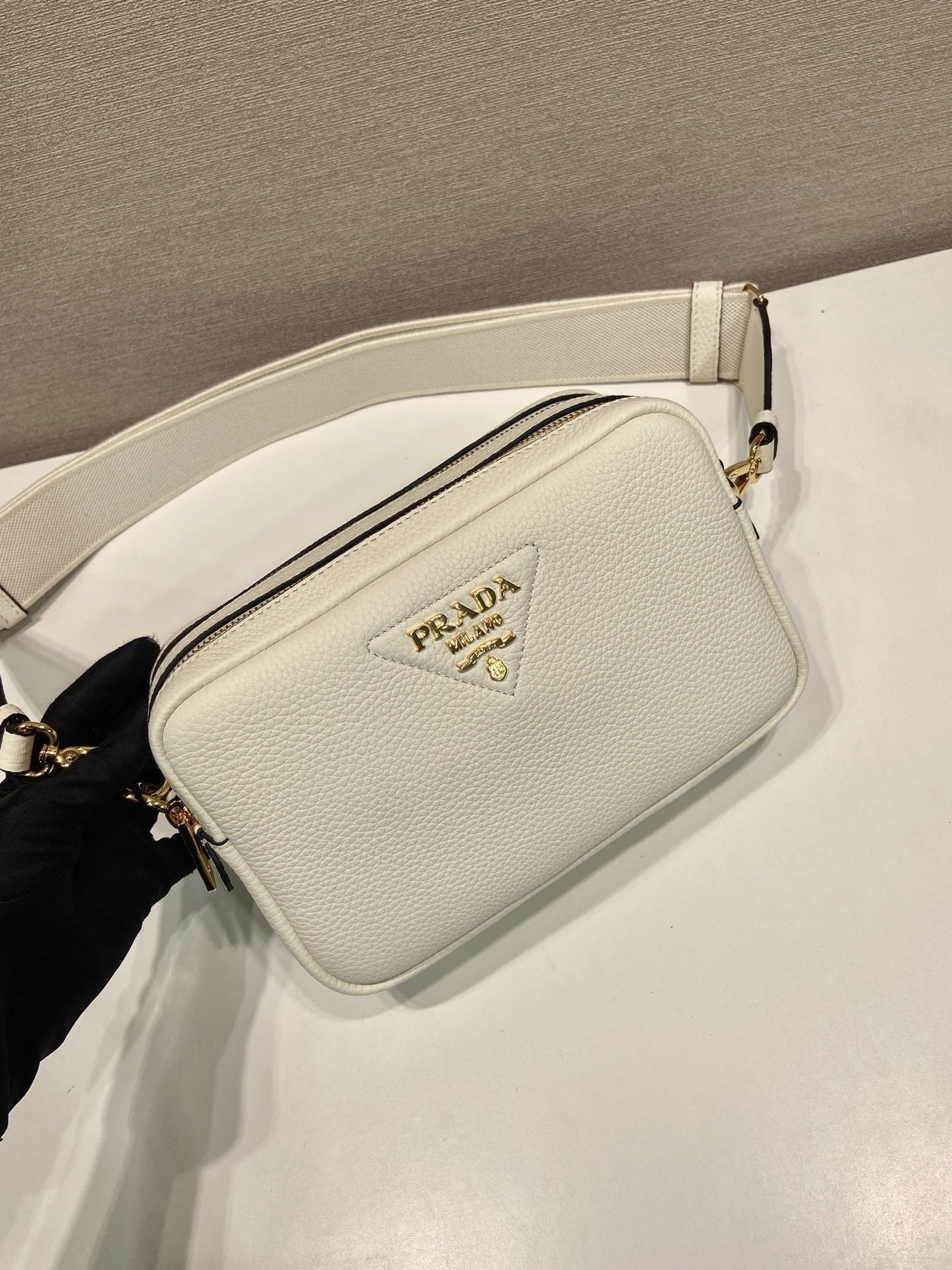 Prada Leather Crossbody Bag with Adjustable Strap - Stylish & Versatile 3 i1756371815200 3420 0 1