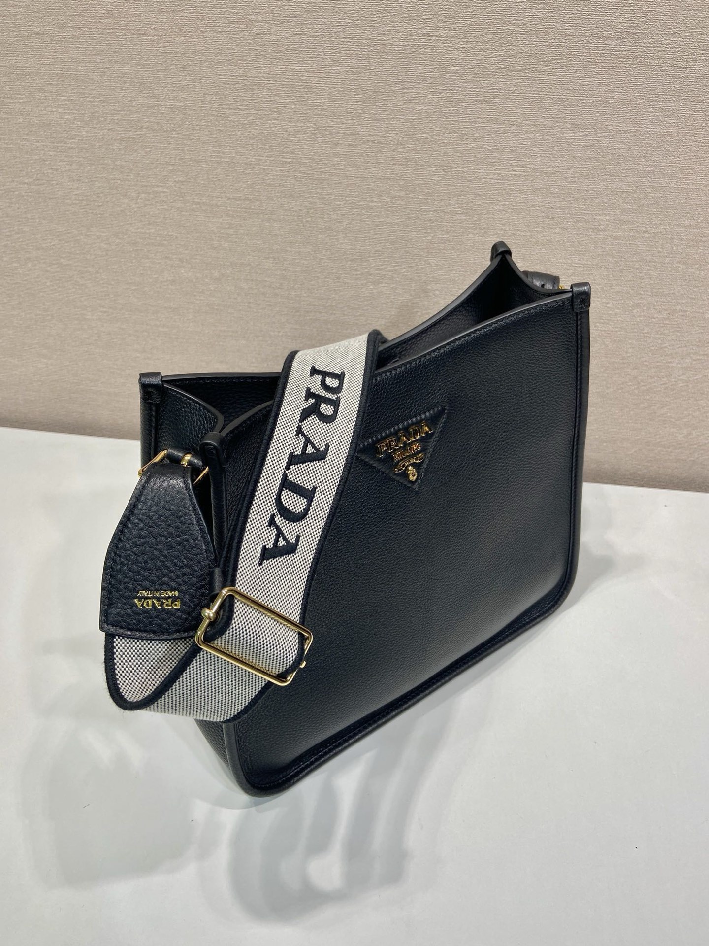 Prada Leather Shoulder Bag with Logo Strap - Modern Elegance, Stylish 3 i1756372525354 1585 0 1