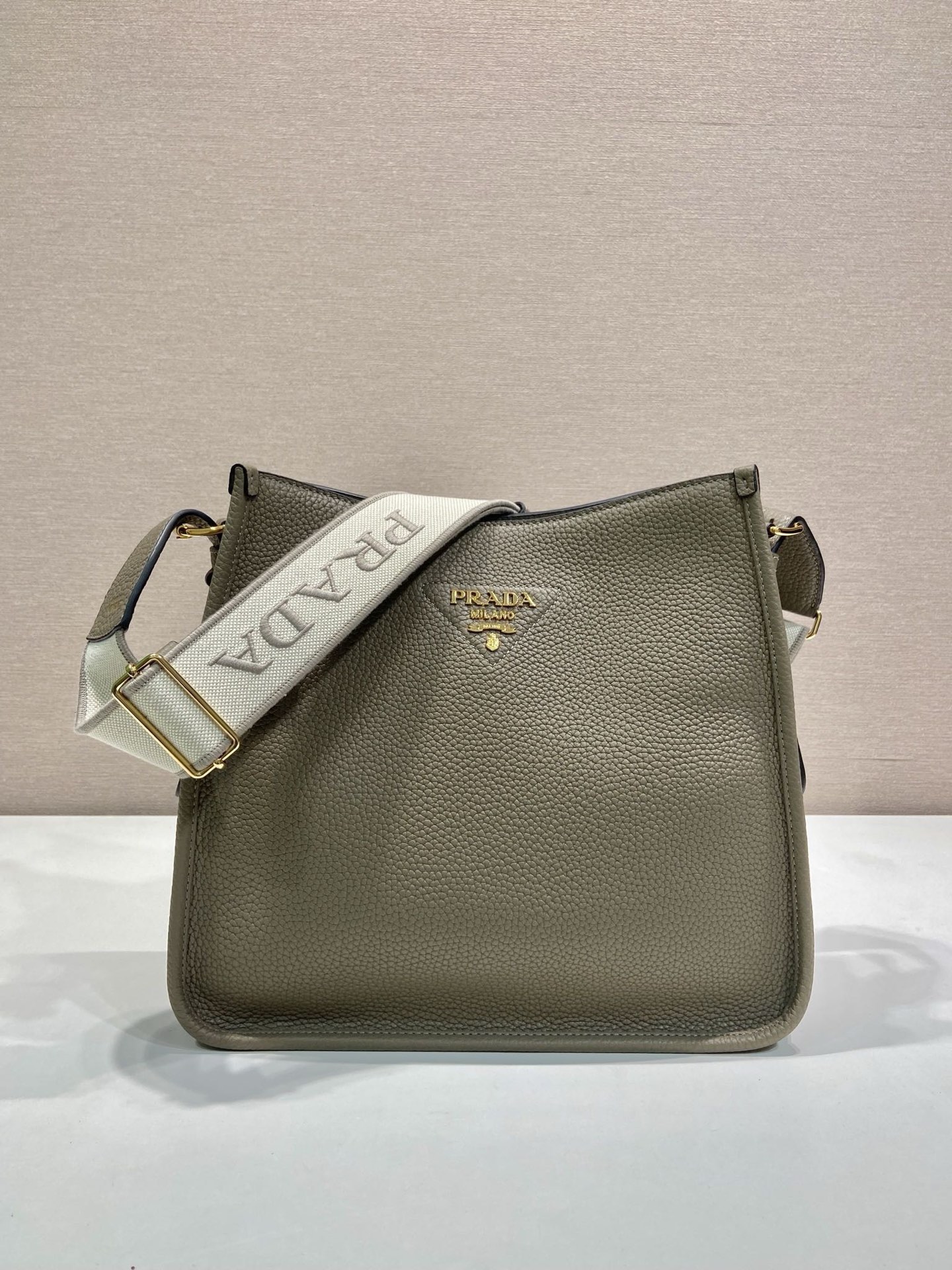 Prada Leather Mini Shoulder Bag with Logo Strap - Modern & Stylish 2 i1756372556640 2583 0 0