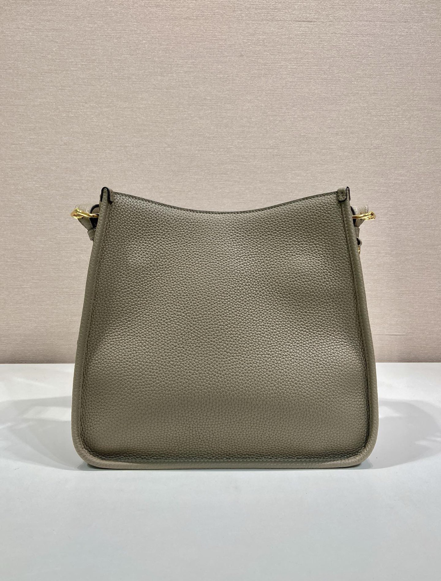 Prada Leather Mini Shoulder Bag with Logo Strap - Modern & Stylish 4 i1756372556784 554 0 2