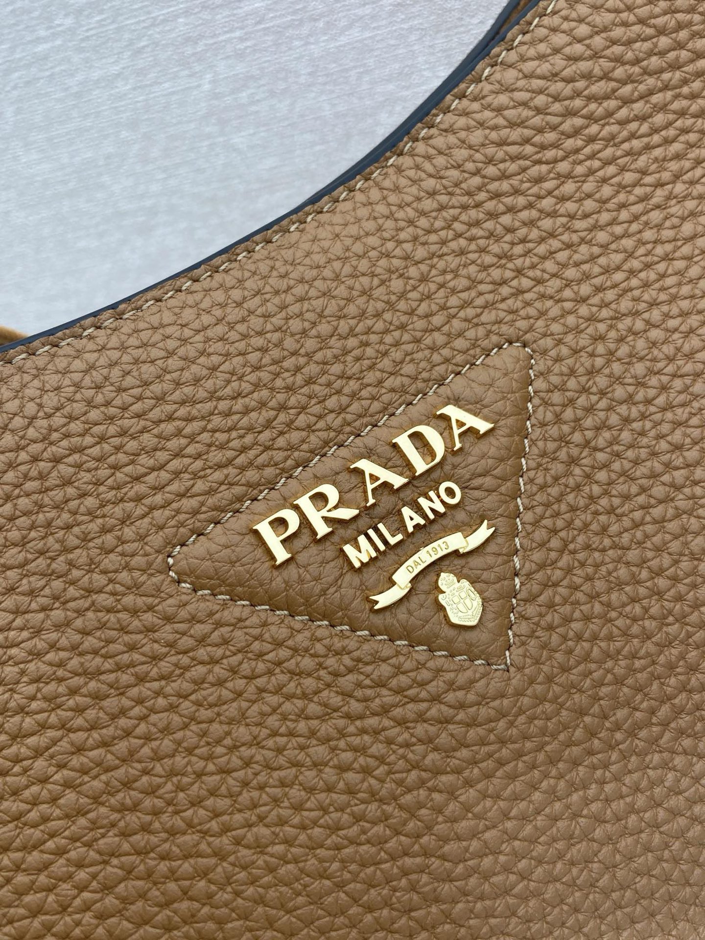 Prada Leather Mini Shoulder Bag with Logo Strap - Modern & Stylish 8 i1756372572017 5733 0 6