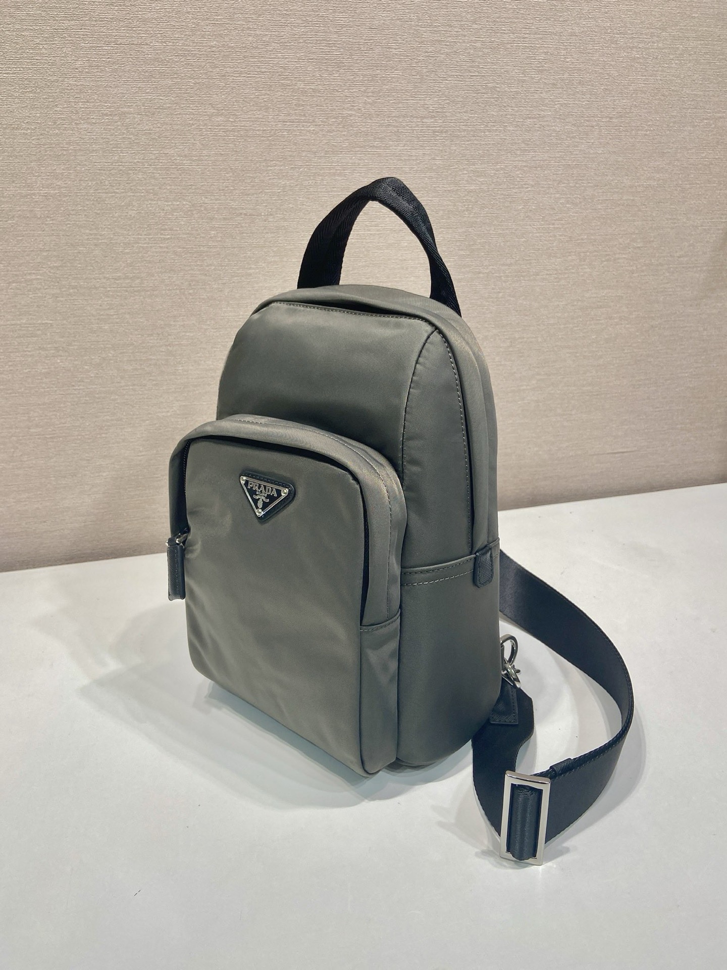 Prada Re-Nylon Chest Bag Sling Backpack Crossbody Bag 2VZ116 - Compact & Stylish 4 i1756799967836 4485 0 2