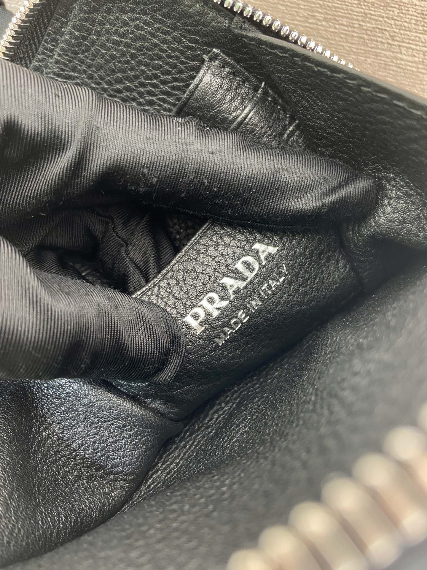 Prada Leather Smartphone Case Crossbody Bag - 2VH195 - Black 8 i1758528892747 1683 0 8