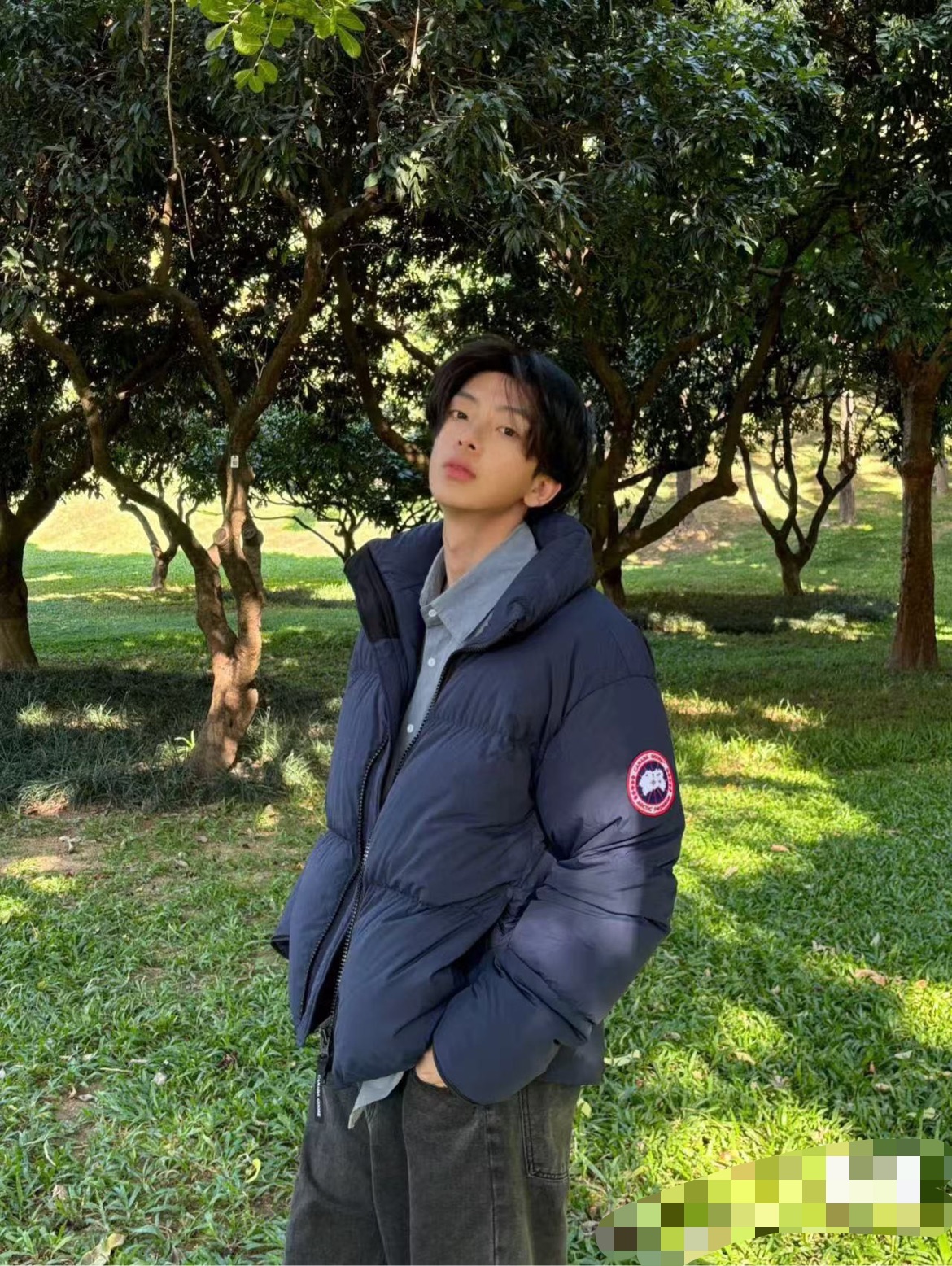 Canada Goose Lawrence short style, unisex. Classic black, embroidered logo. Fashionable, warm with 90% duck down (300g). Soft, water-resistant.-Big cat