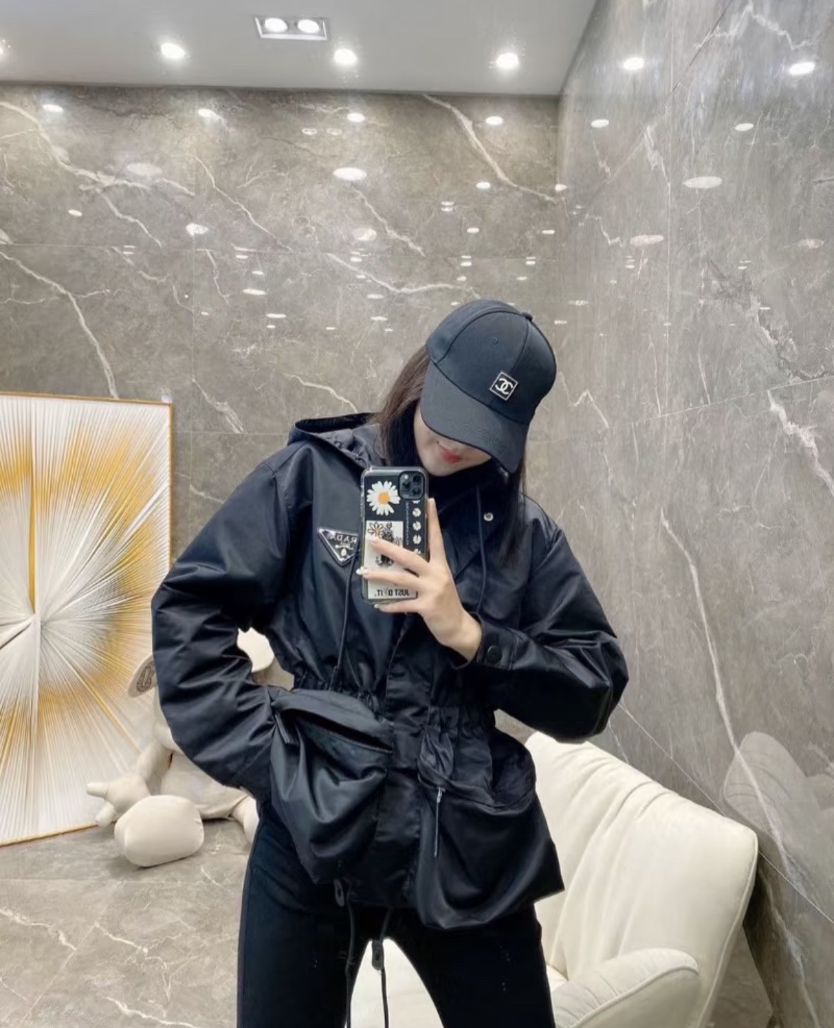 Top-grade Prada workwear trench coat with waist-tie, made of iconic imported parachute fabric, sun and scratch-resistant. Easy to match with a T-shirt for a cool look. Sizes: S, M, L.-Big cat