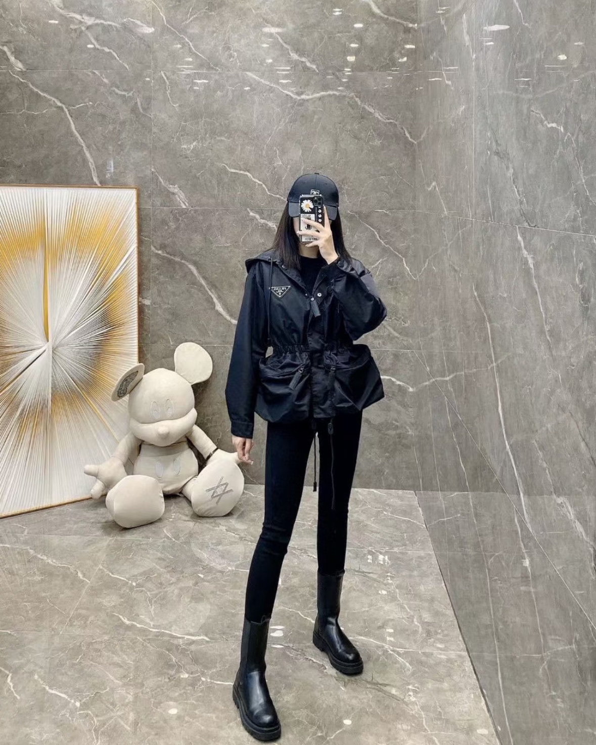 Top-grade Prada workwear trench coat with waist-tie, made of iconic imported parachute fabric, sun and scratch-resistant. Easy to match with a T-shirt for a cool look. Sizes: S, M, L.-Big cat