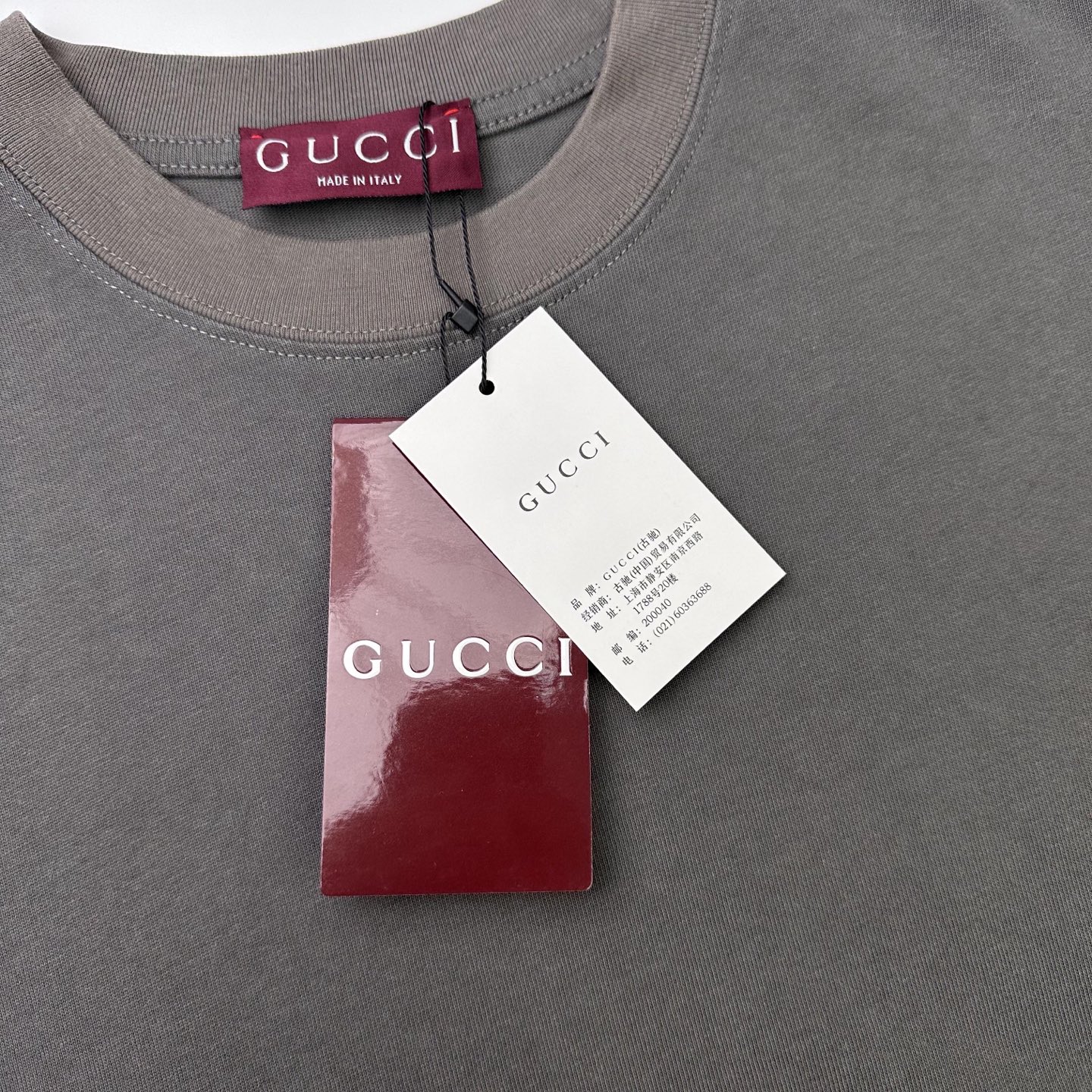 Gucci  

款号：G917#古驰官网新款洗水字母刺绣短袖

面料- 采用320克双股精梳棉面料.索