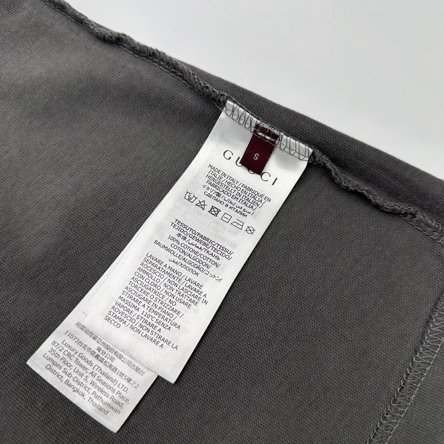 Gucci  

款号：G917#古驰官网新款洗水字母刺绣短袖

面料- 采用320克双股精梳棉面料.索