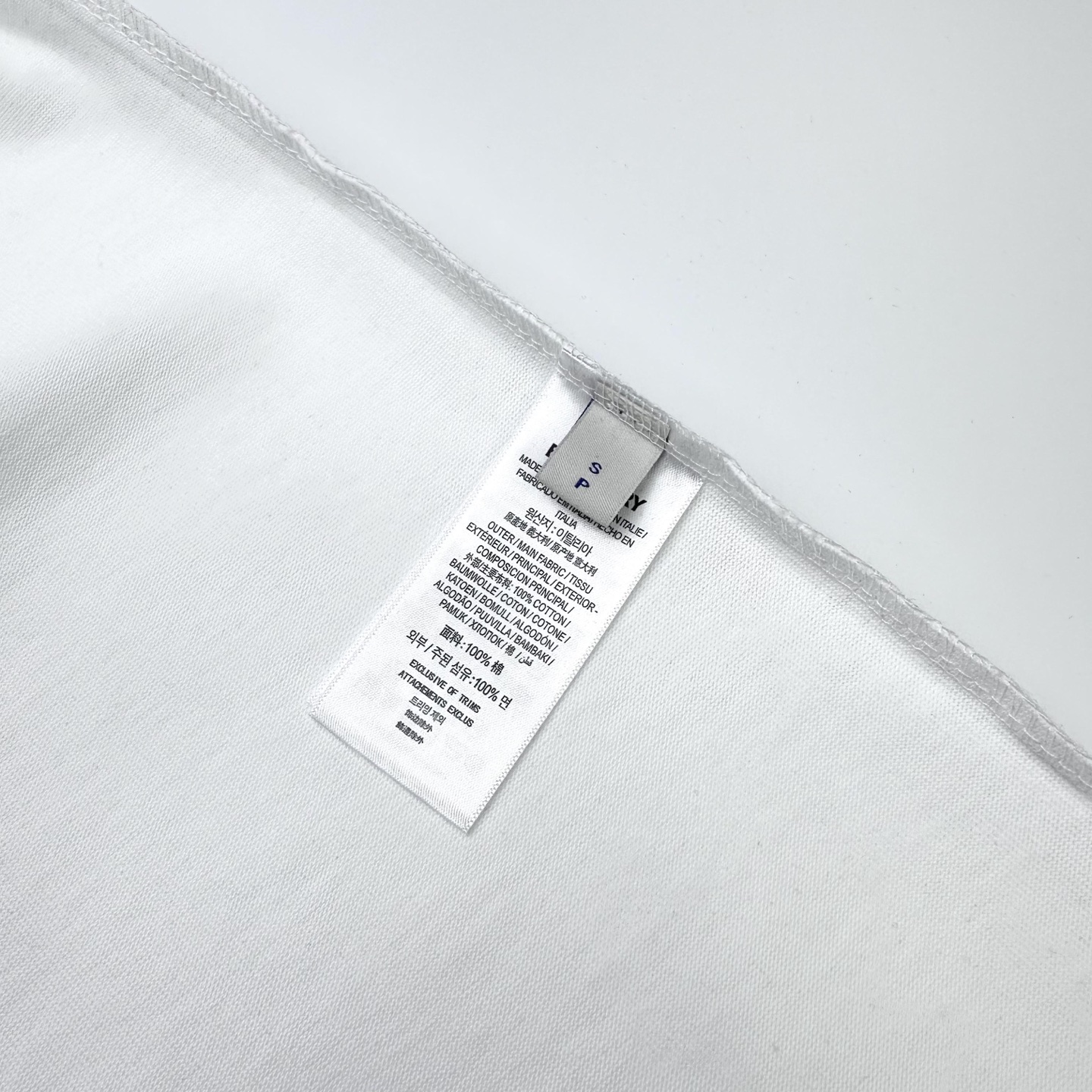 Burberry 

款号：B618#博柏利新款刺绣麦穗战马短袖官网同步

面料- 采用320克双股精梳