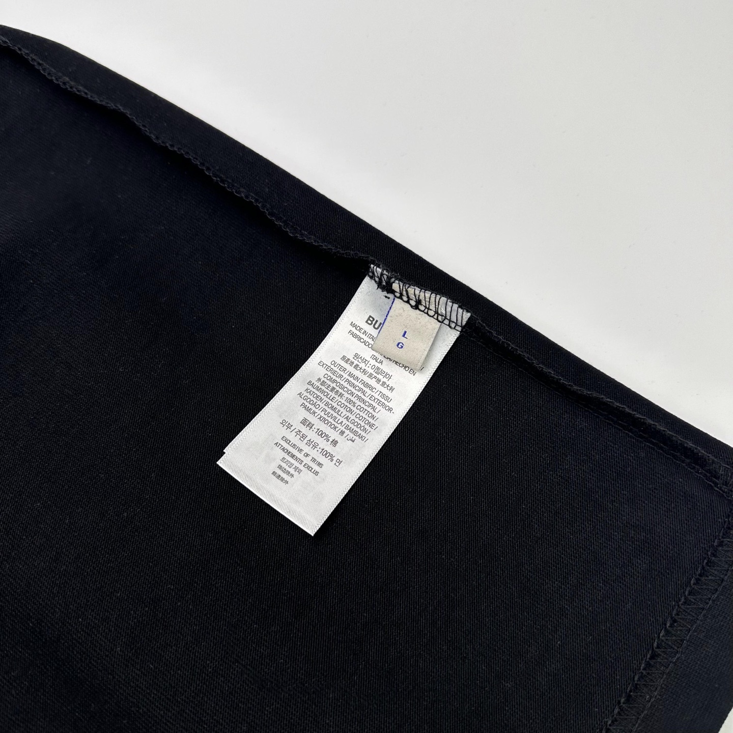 Burberry 

款号：B605#博柏利官网新款战马印花短袖

面料- 采用320克双股精梳棉面料.