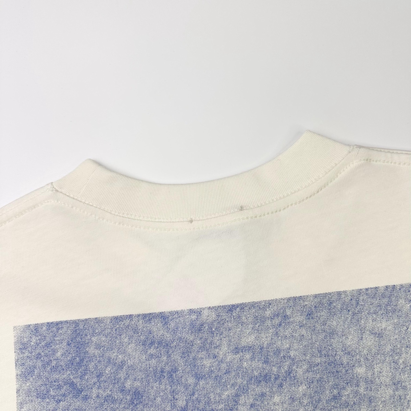 Burberry 

款号：B605#博柏利官网新款战马印花短袖

面料- 采用320克双股精梳棉面料.