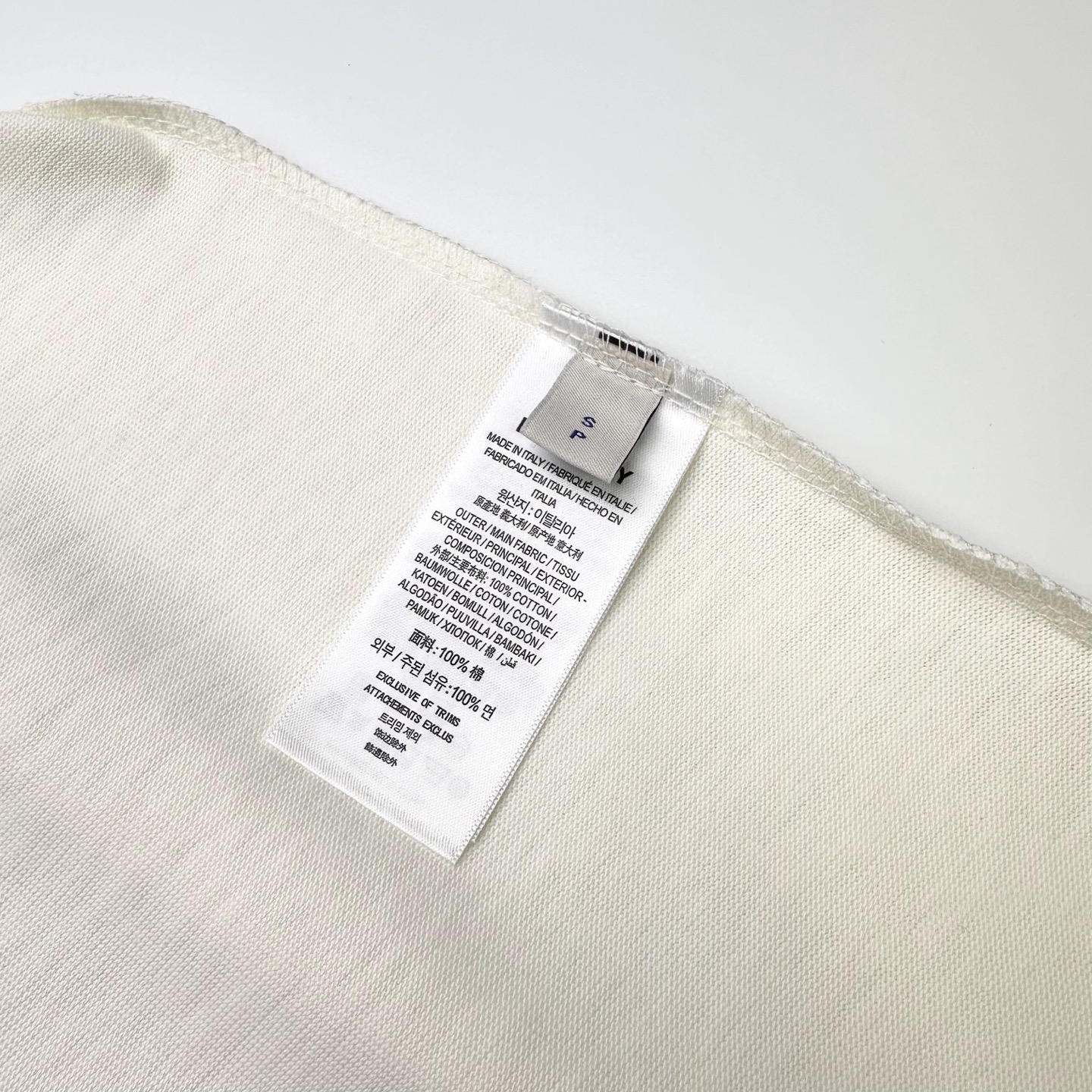 Burberry 

款号：B606#博柏利官网新款刺绣战马印花条纹短袖

面料- 采用320克双股精梳