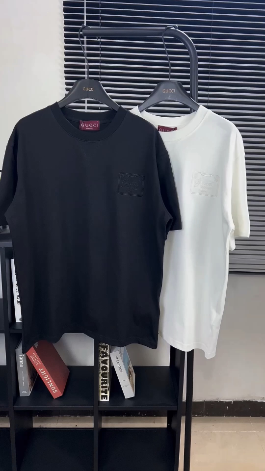G952 (Gucci) video display