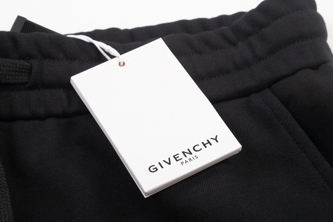 纪梵希/Givenchy 夏季新款 渐变休闲字母休闲五分短裤