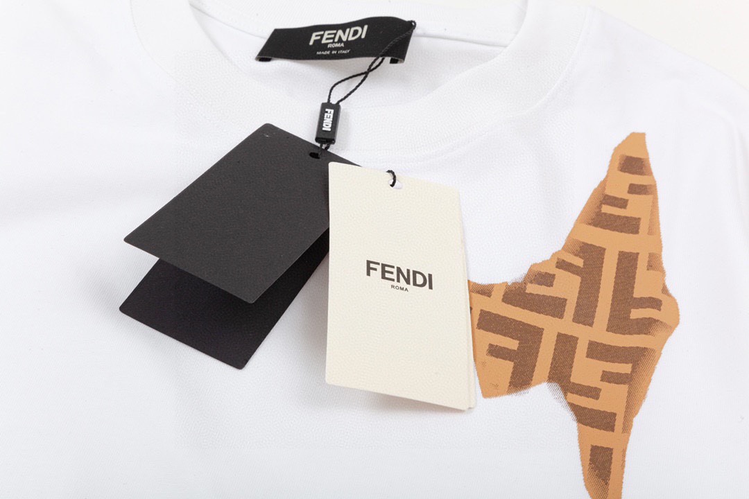 芬迪/Fendi 夏季新款，双f字母logo拼接印花圆领短袖T恤