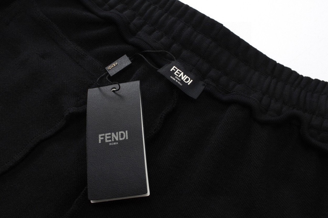 芬迪/Fendi 夏季新品 侧边双F织带拼接休闲短裤 宽松五分裤