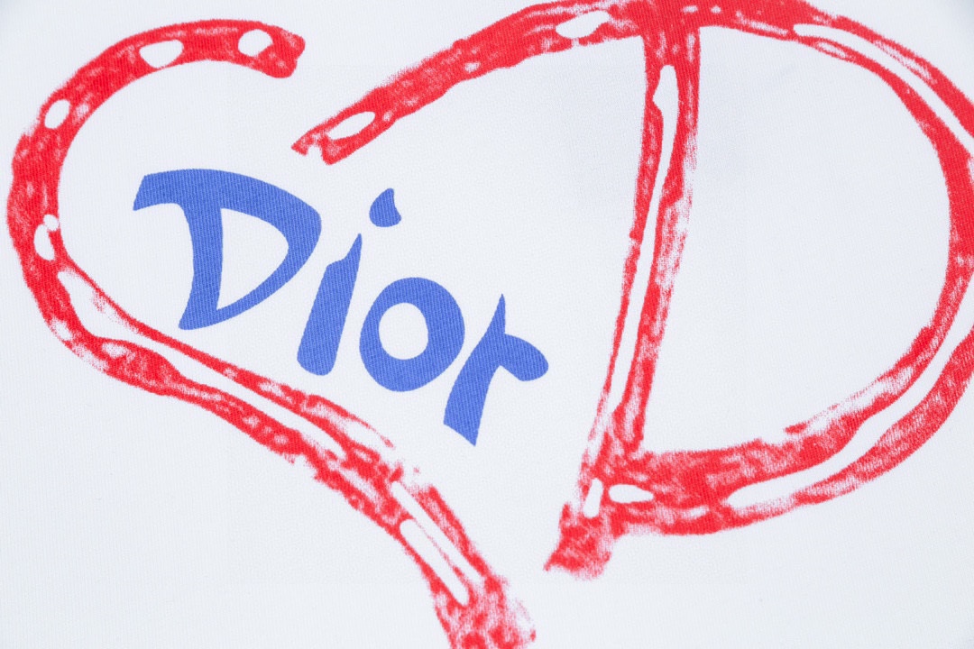 迪奥/Dior 夏季新款，字母logo涂鸦爱心印花圆领短袖T恤