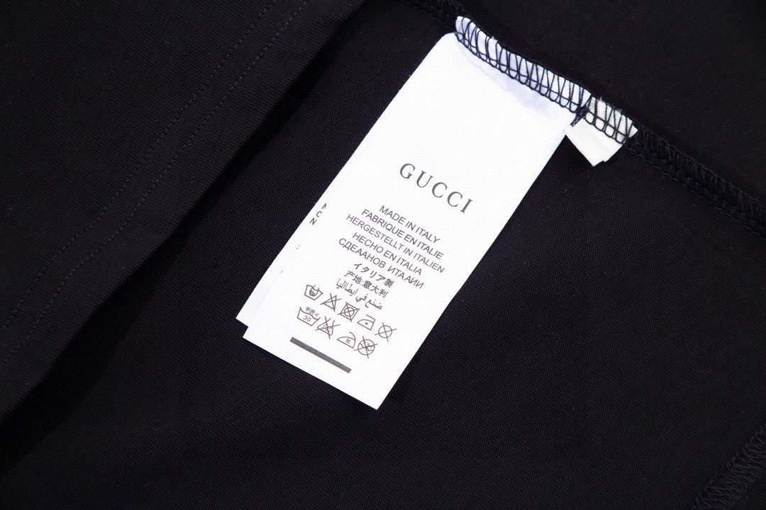 古驰/Gucci 夏季新款 双G互扣Gucci标识超大造型刺绣圆领短袖T恤