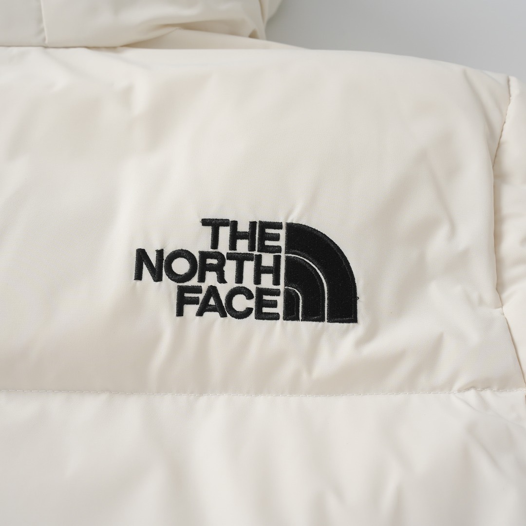 北面/The North Face 经典刺绣logo袖标长款羽绒服