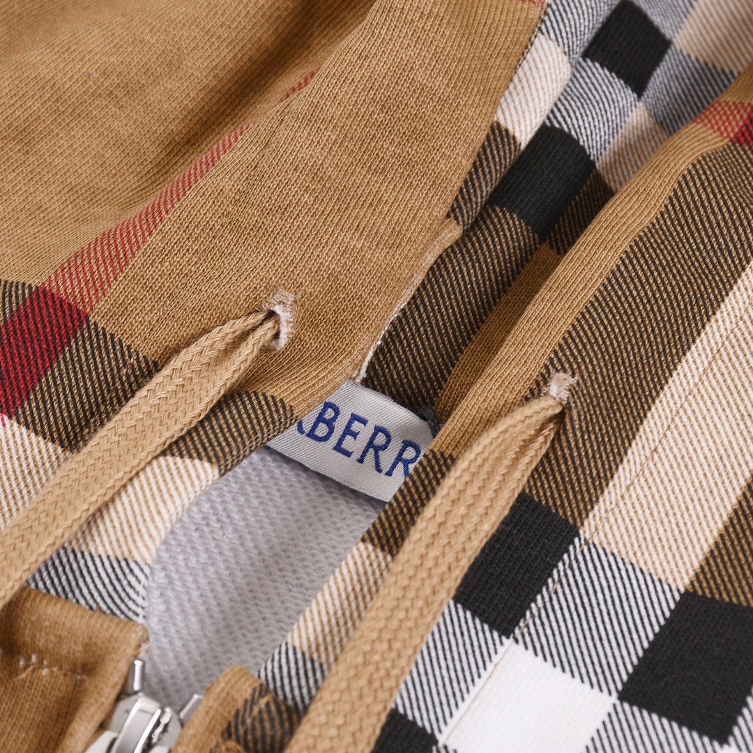 巴宝莉/Burberry 秋冬新品 经典格纹开衫拉链外套