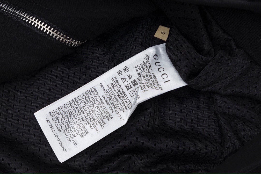 古驰/Gucci 秋冬新品 口袋饰红绿条纹织带连帽外套