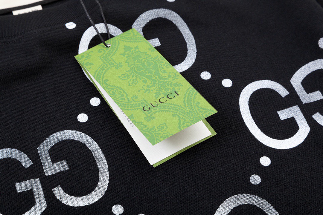 古驰/Gucci 夏季新款 双G字母满印圆领短袖T恤 黑色/杏色-Chinese UA Cheap High Quatity Brand Clothes Bags handbags Sneakers wholesale wholesaler seller from China Factory suppliers Fashion Clothing Shoes best Quality Beautiful Price 古驰/Gucci 夏季新款 双G字母满印圆领短袖T恤 黑色/杏色