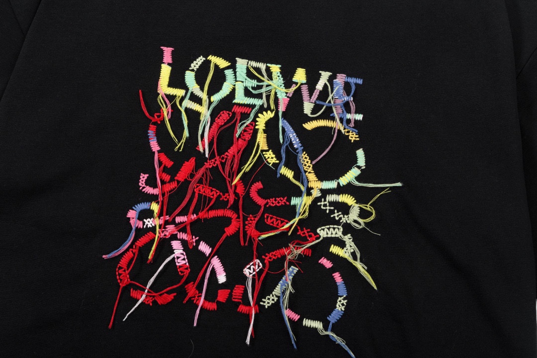 罗意威/Loewe 夏季新款七彩流苏字母刺绣圆领短袖T恤