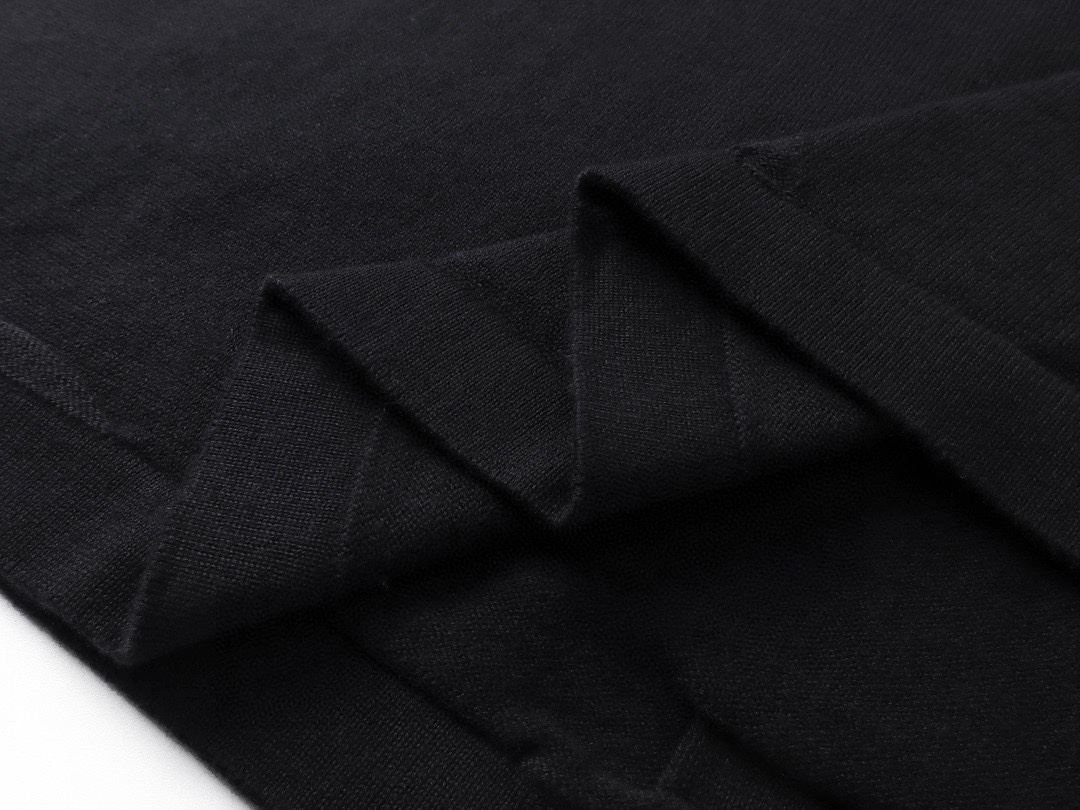 路易威登/Louis Vuitton 夏季新款 压花针织圆领短袖 黑色