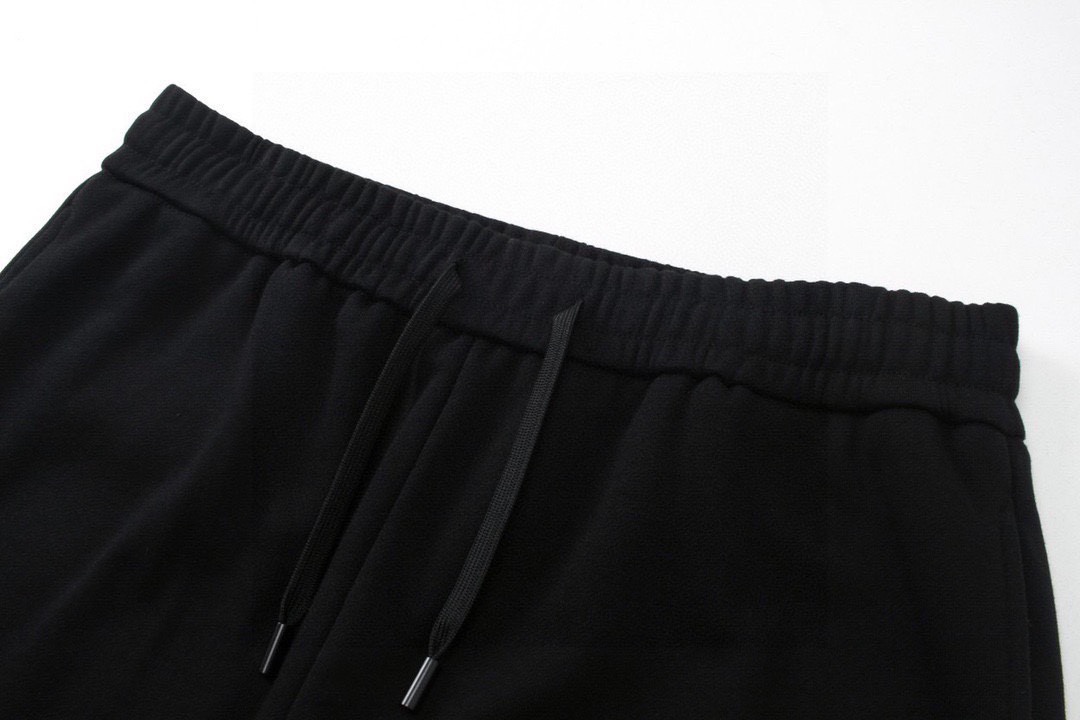 巴宝莉/Burberry 夏季新款 经典字母刺绣休闲短裤 黑色