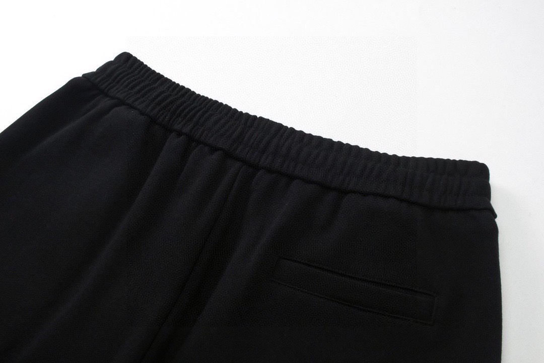 巴宝莉/Burberry 夏季新款 经典字母刺绣休闲短裤 黑色