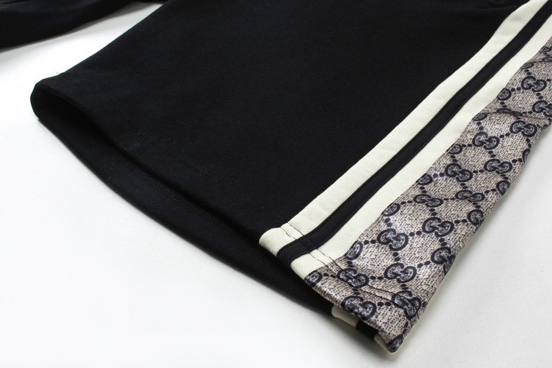 古驰/Gucci 夏季新款 侧边双G蛇纹织带拼接休闲短裤 黑色