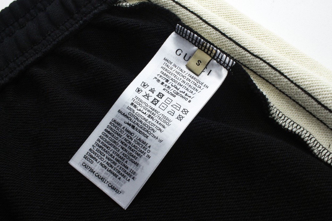 古驰/Gucci 夏季新款 侧边双G蛇纹织带拼接休闲短裤 黑色